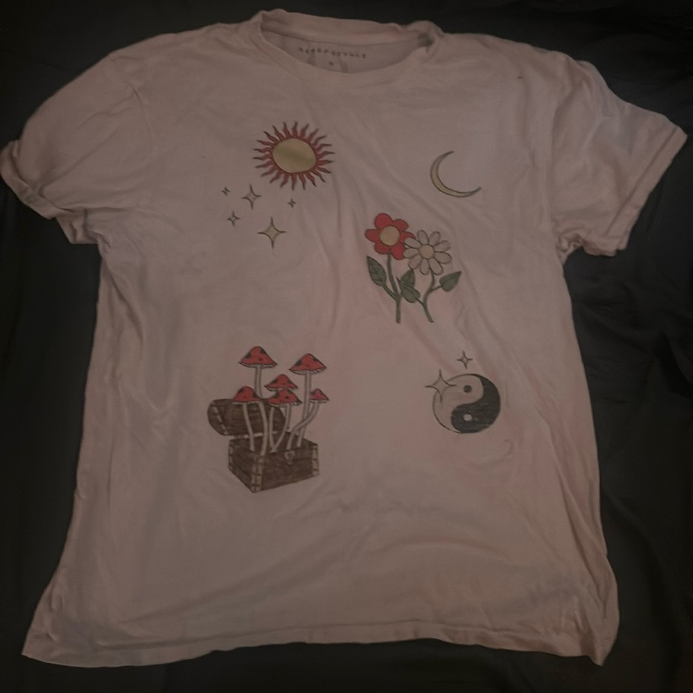 Aeropostale T-Shirt Small